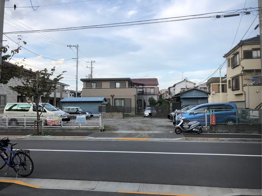 江戸川区東葛西８丁目　月極駐車場